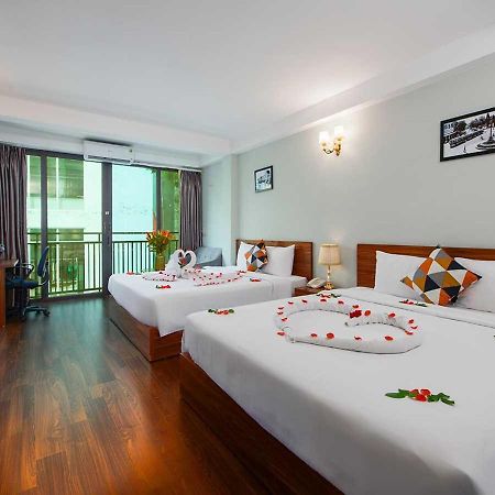 Family Suite Hotel Hanoi Bagian luar foto