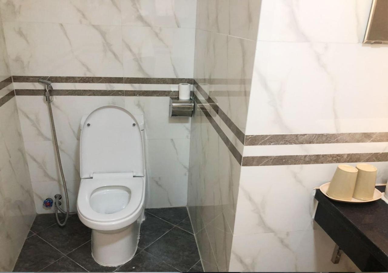 Family Suite Hotel Hanoi Bagian luar foto